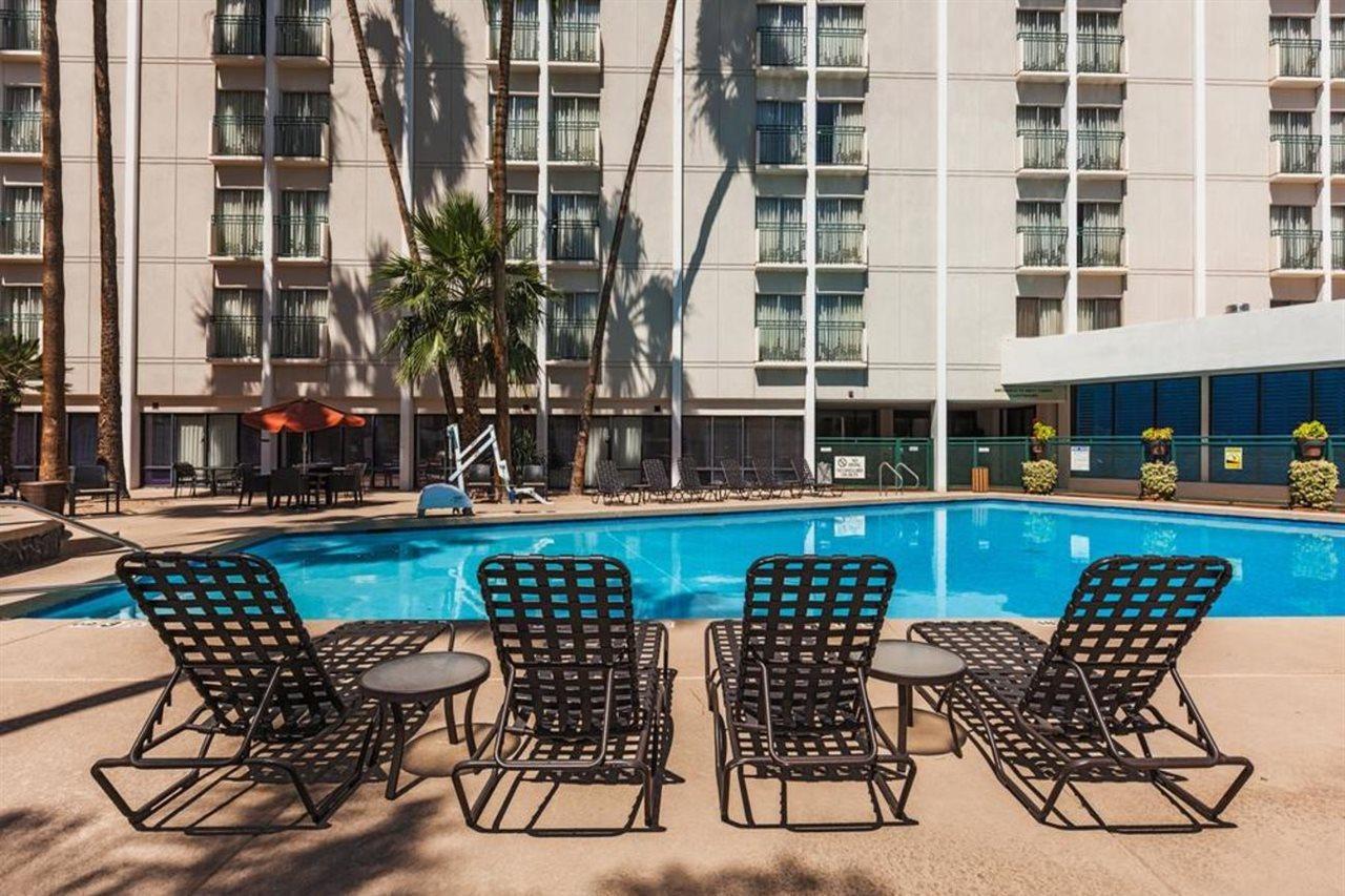 Hilton Garden Inn Phoenix Midtown Buitenkant foto